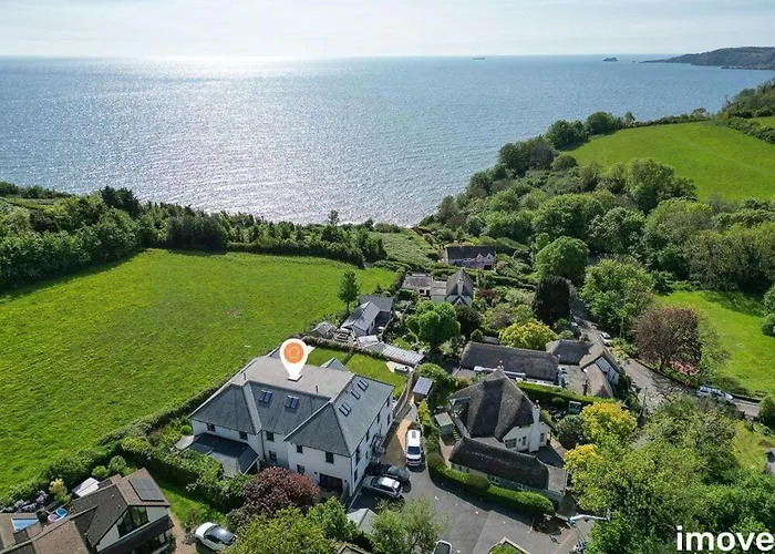Oystercatcher Number 6 , 2 Bedrooms Maidencombe Village